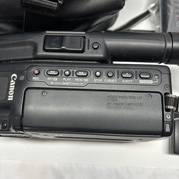 Canon E310 Canovision 8 AF Zoom Camcorder 8mm Video Camera & Recorder PARTS ONLY - Picture 10 of 16